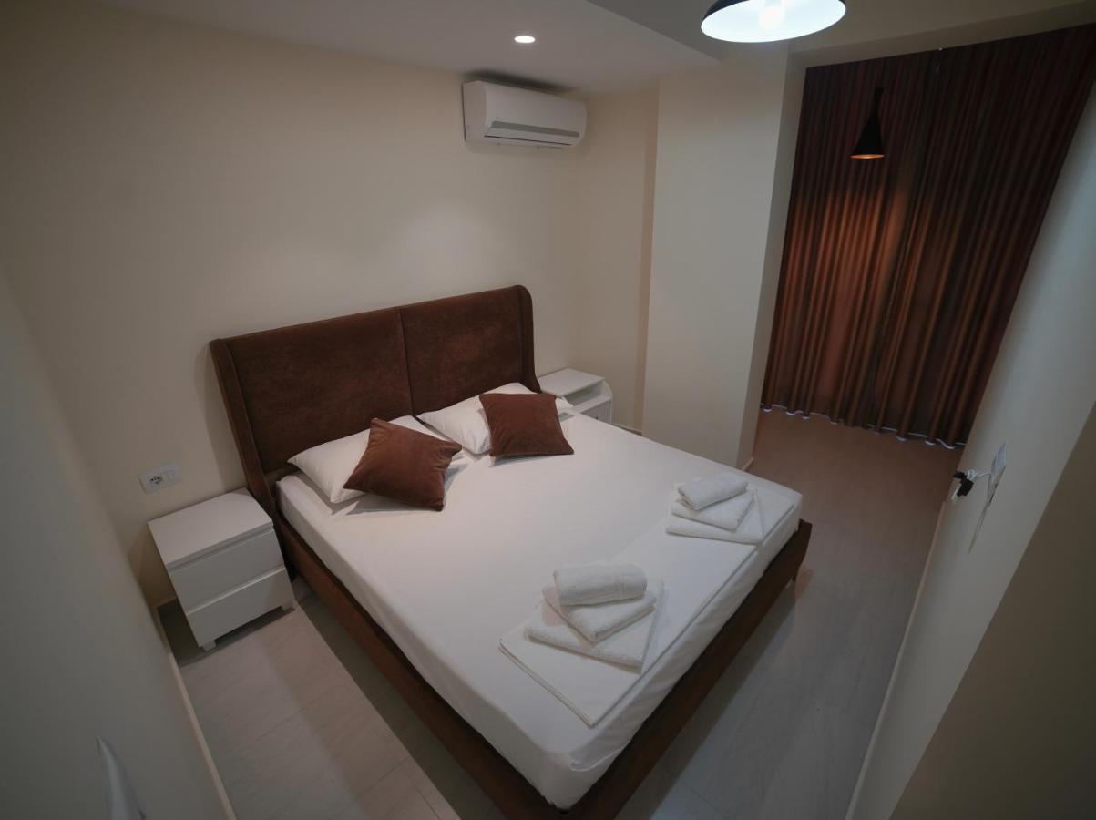 City Glow Apartments ซารานเดอ ภายนอก รูปภาพ
