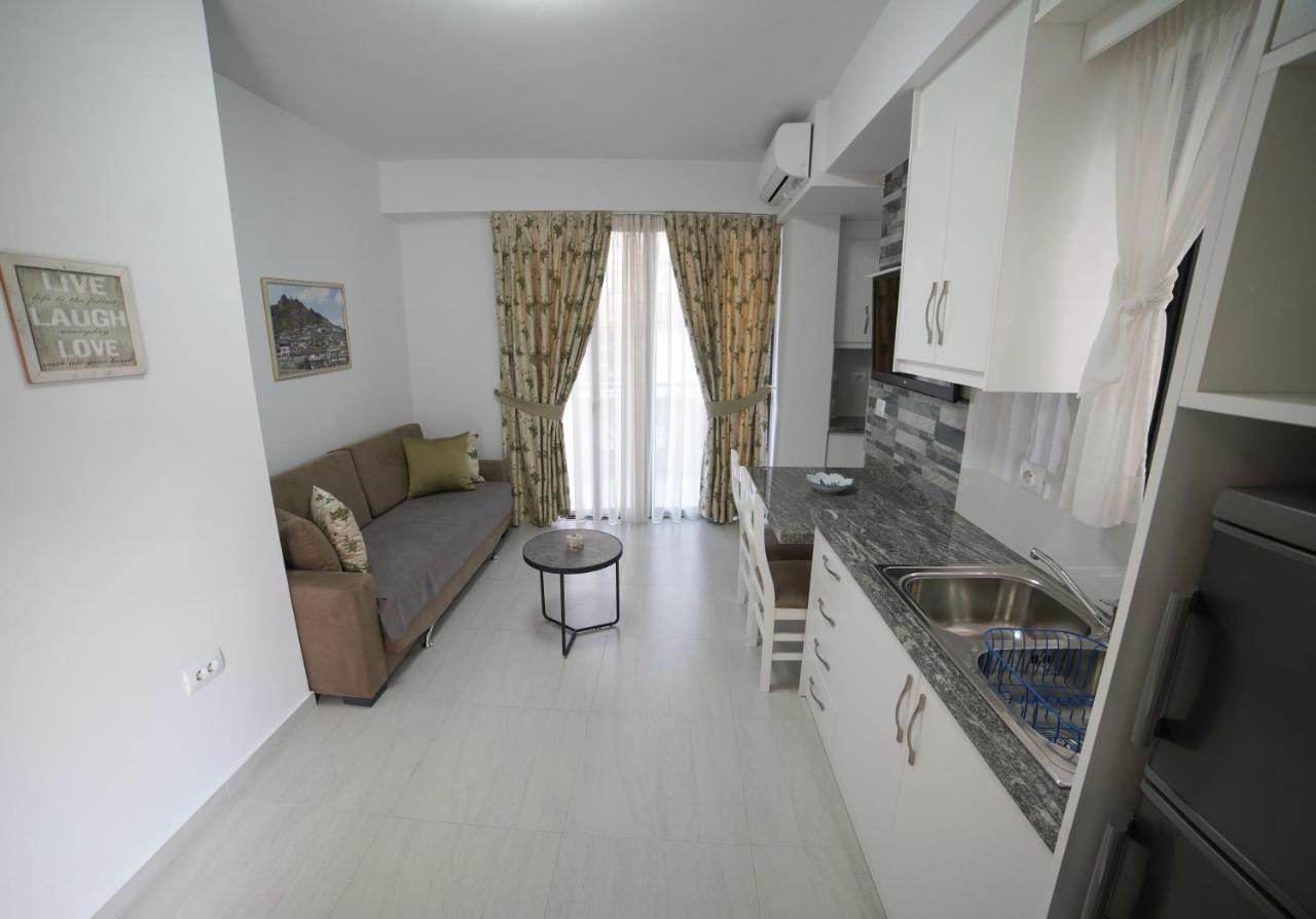 City Glow Apartments ซารานเดอ ภายนอก รูปภาพ