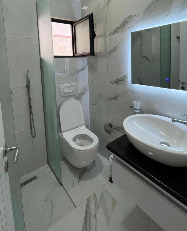 City Glow Apartments ซารานเดอ ภายนอก รูปภาพ